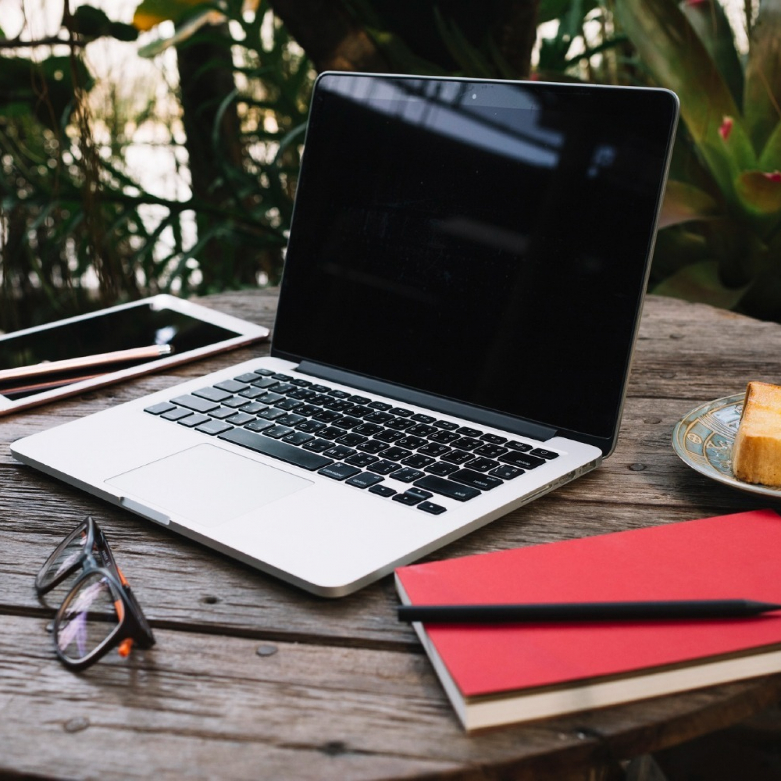 dessert-notebook-near-laptop