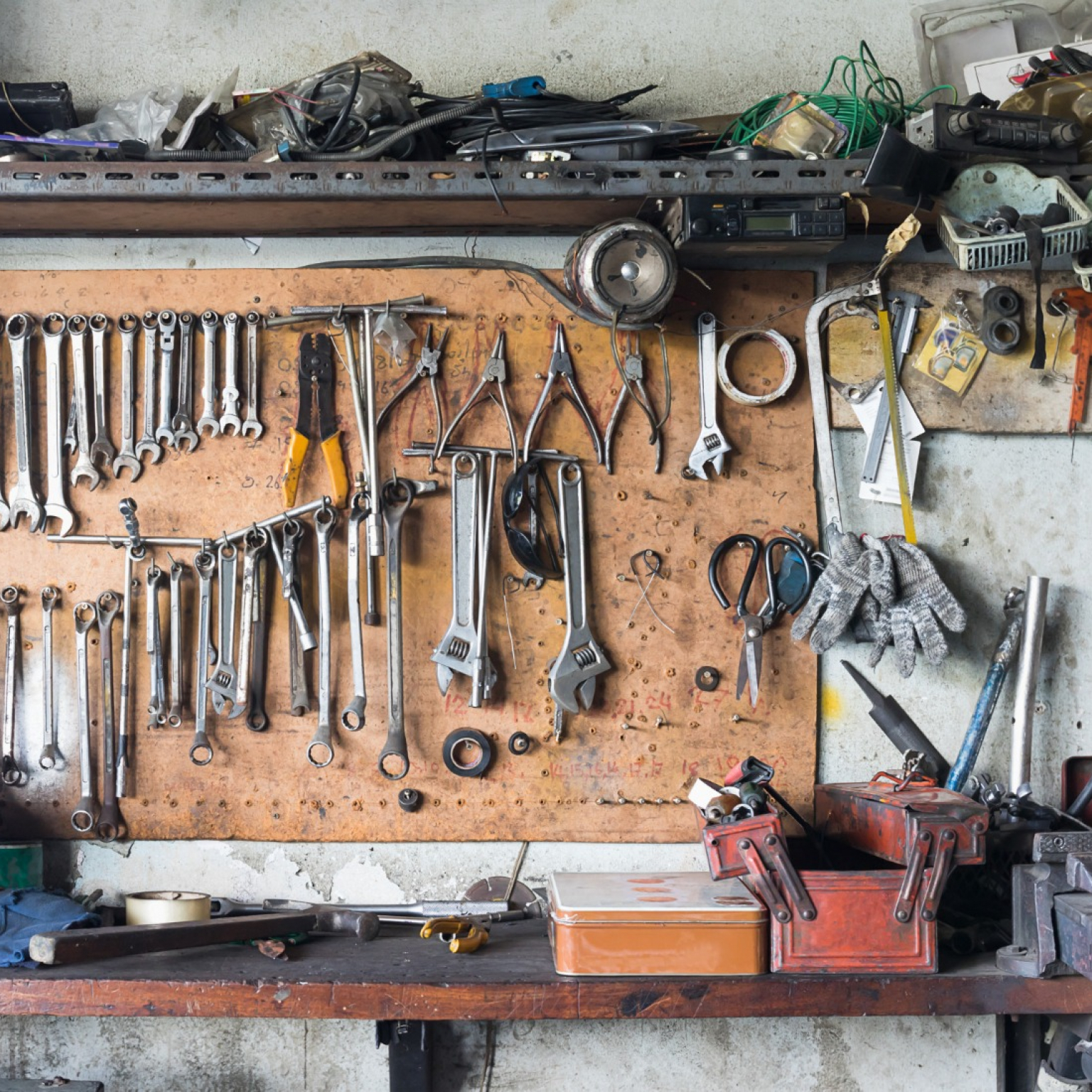 tool-shelf-against-wall