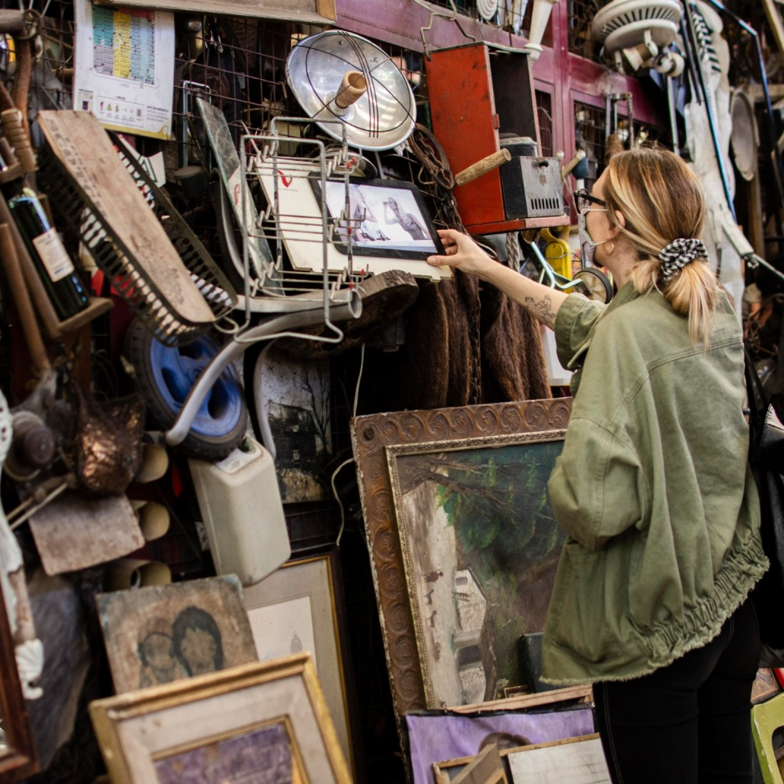 arrangement-antiques-market-objects