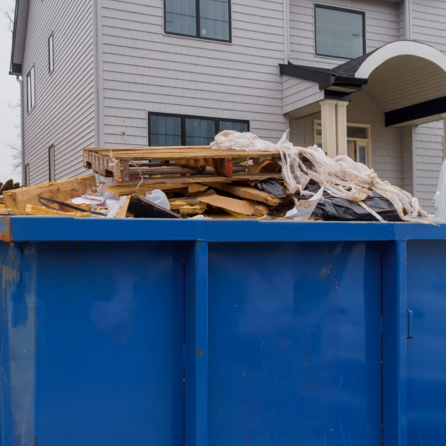 dumpsters-being-full-with-garbage